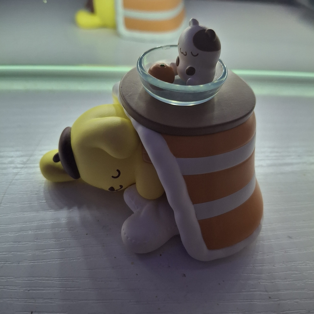 RARE Pompompurine Popmart Figurine with Orange Barrel Accent
